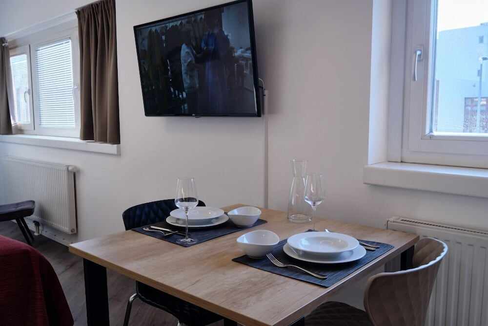 URBAN ISLAND I Riverside Apartments