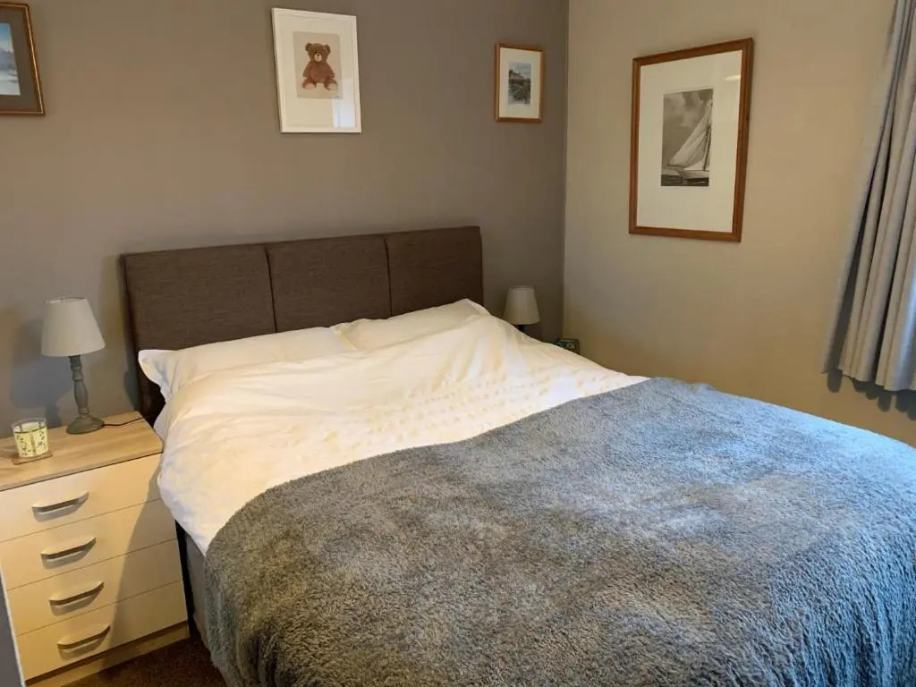 NEW Superb One Bedroom Getaway in Dysart Kirkcaldy