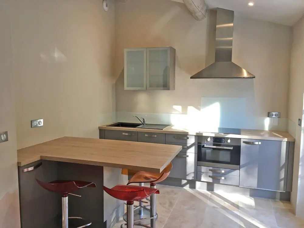 Beautiful Villa With Pool Near St.remy-de-provence