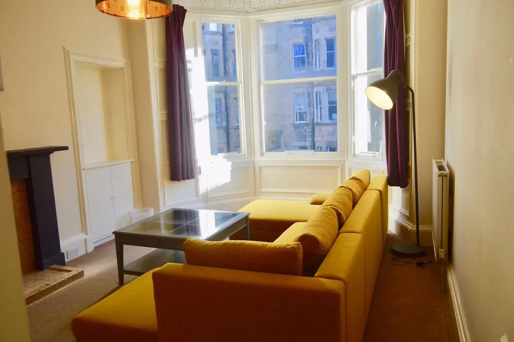 3 Bedroom Bruntsfield Flat