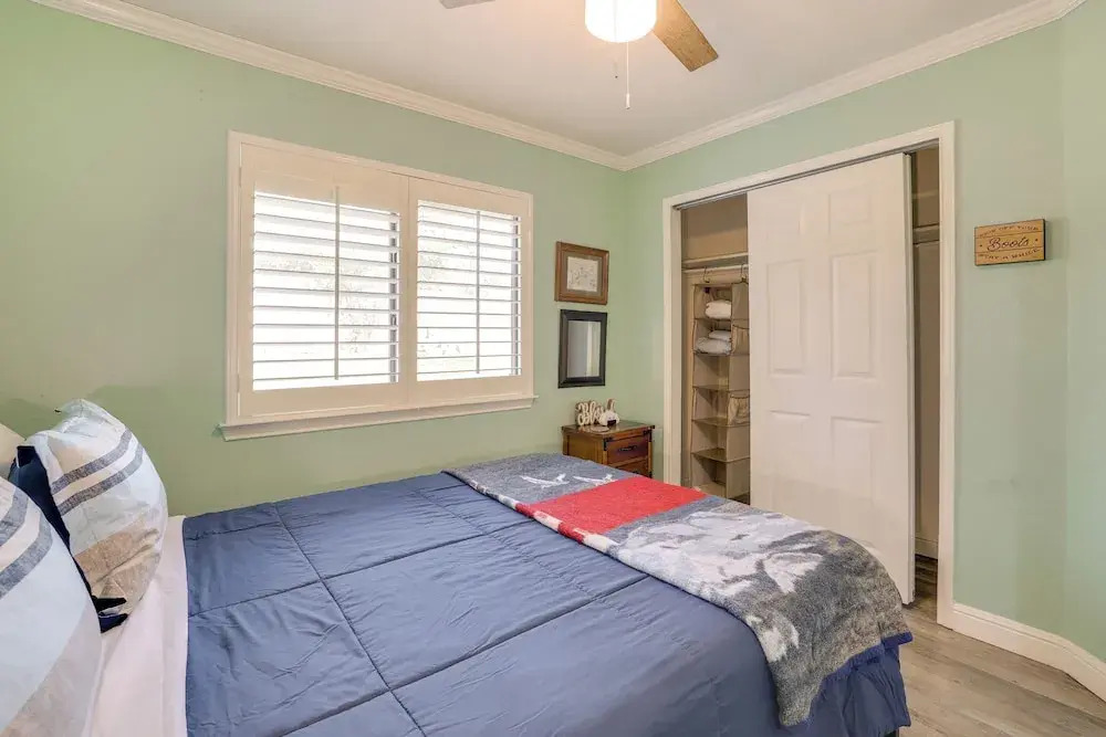 Private Pool & Hot Tub: Dog-friendly Live Oak Home