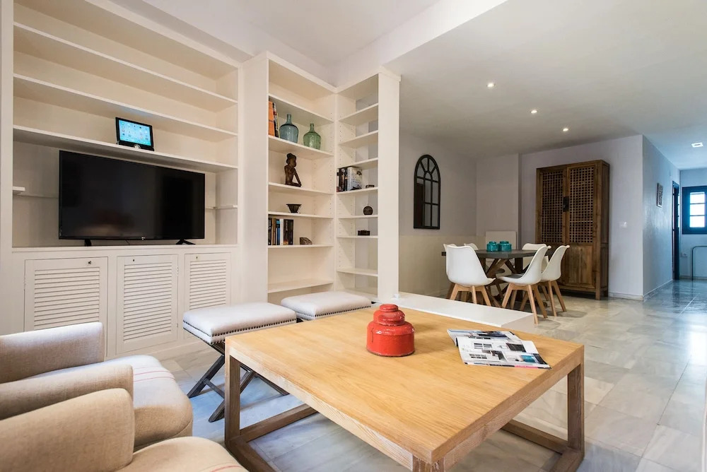 HommyHome Cerrajería - Superb Apartment