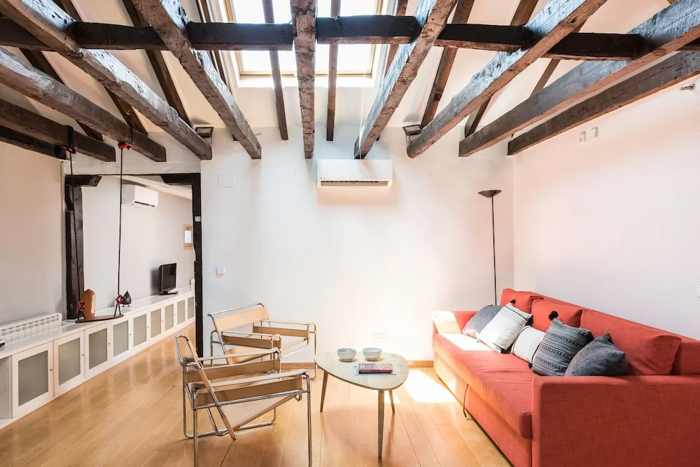 Loft Newman