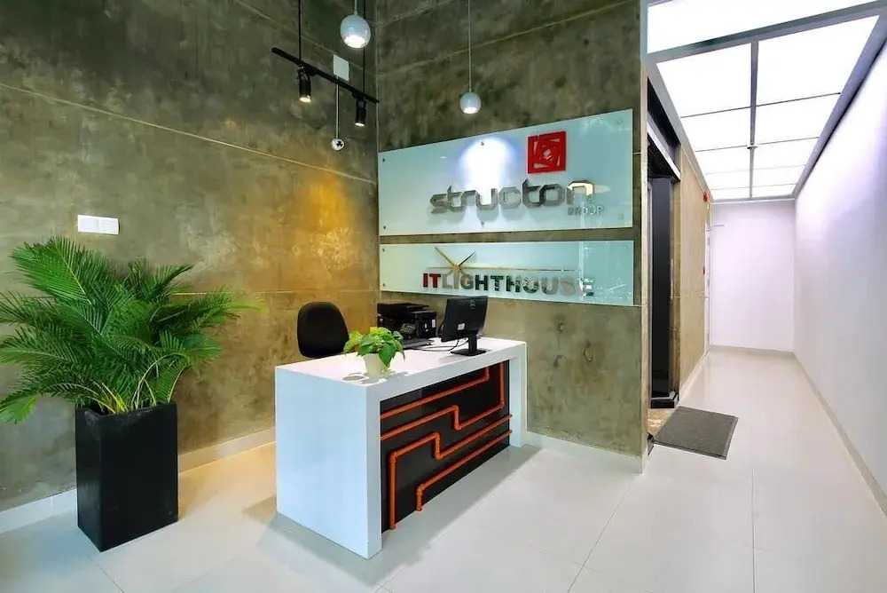 Aviva Saigon Pearl