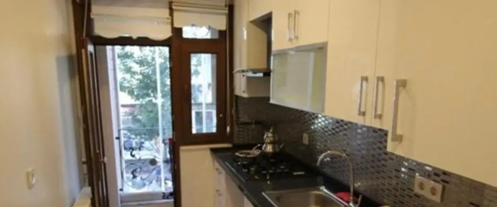 Mutlu Flat