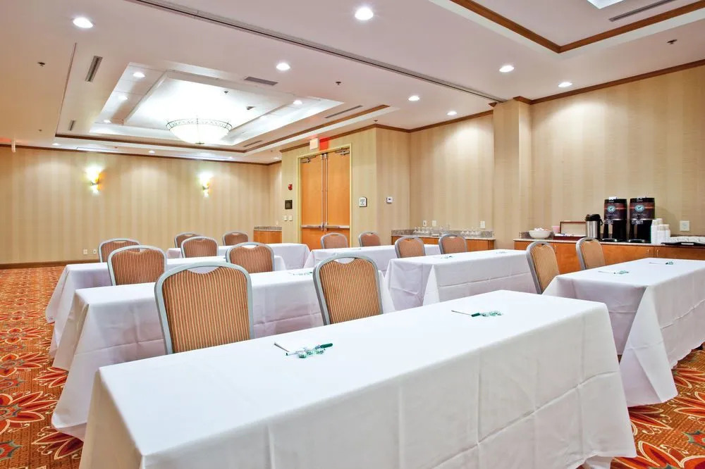 Holiday Inn Richmond-airport