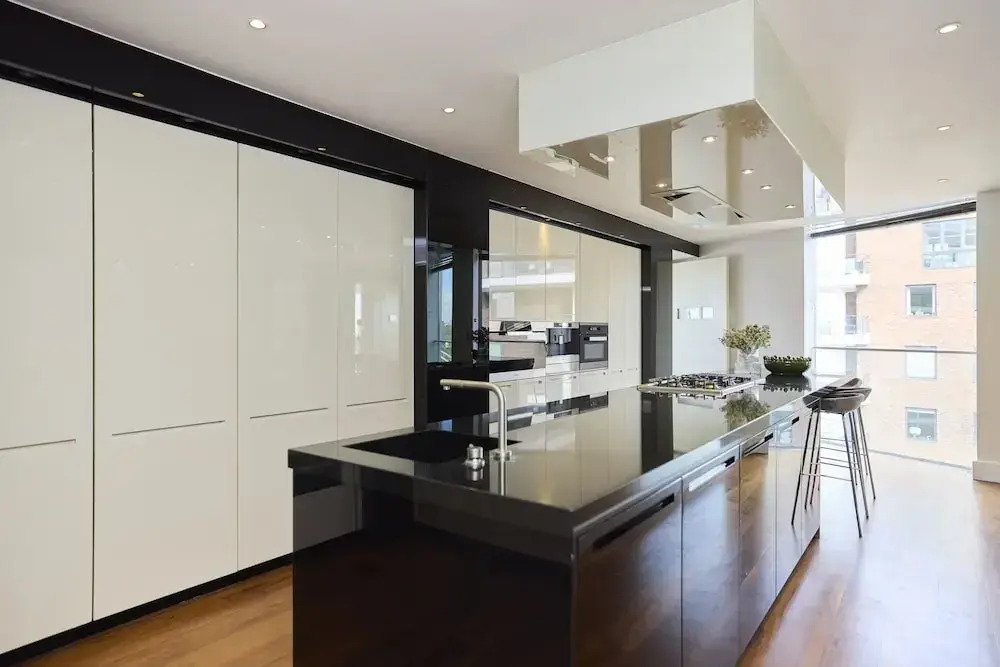 Battersea Riverside Luxury Apartment