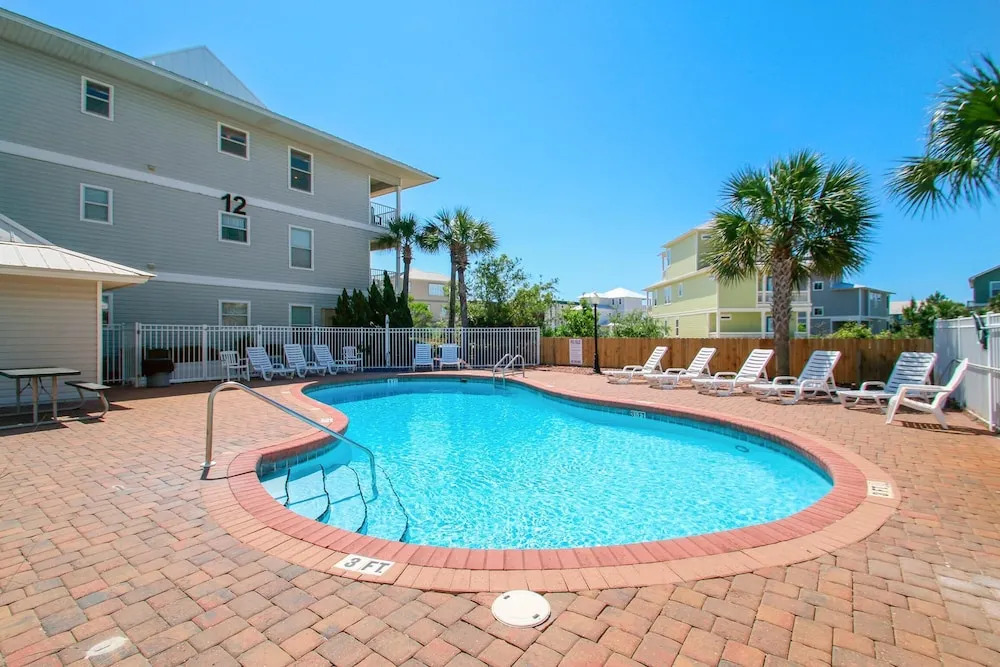 Beachside Villas 814