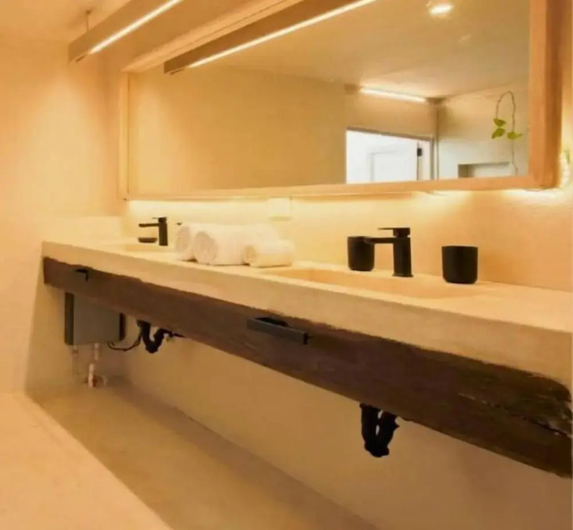 OMA CANCUN - Holistic Healing Center