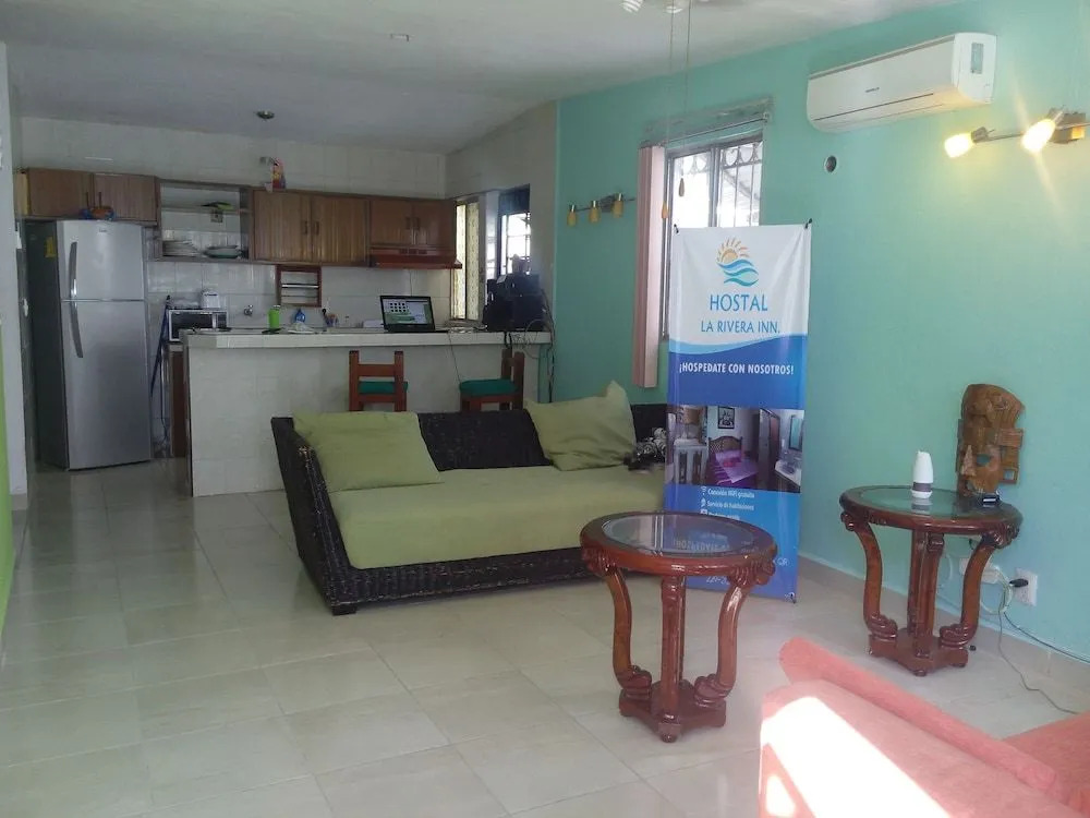 Hostal La Rivera Inn