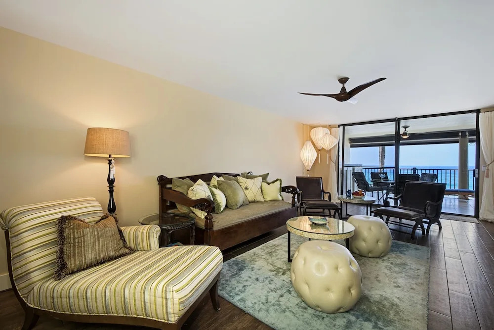 Kona Nalu 304 2 Bedroom Condo
