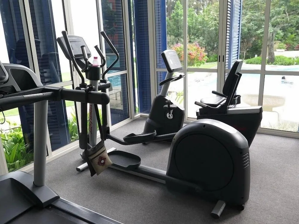 Chelona huahin beachfront resort condo