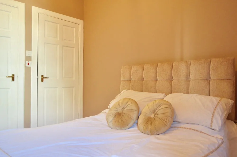 Central 1 Bedroom Flat Sleeps 2