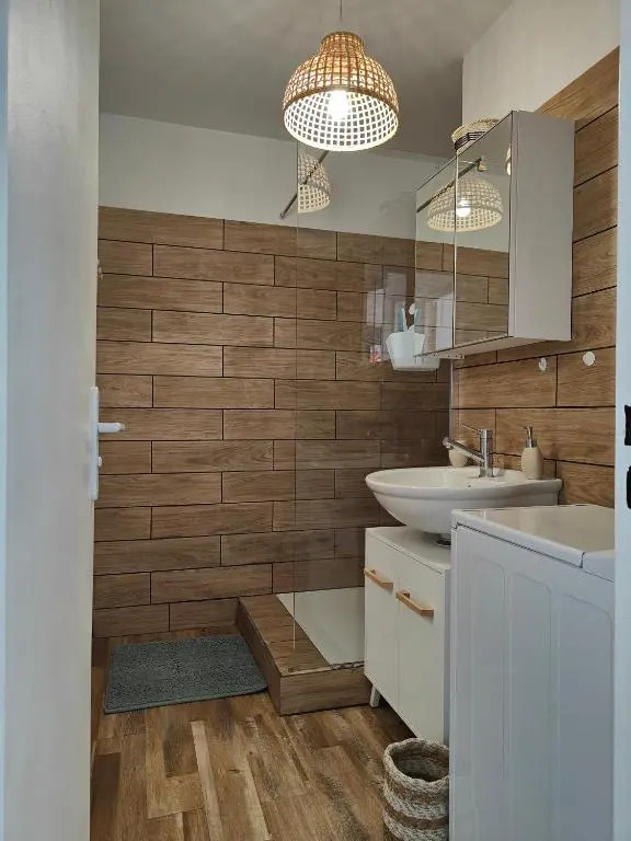 Bel appartement de 42 m2 , 1 chambre , climatisé.