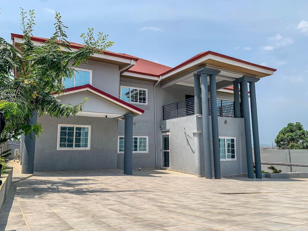 Conys Guest House