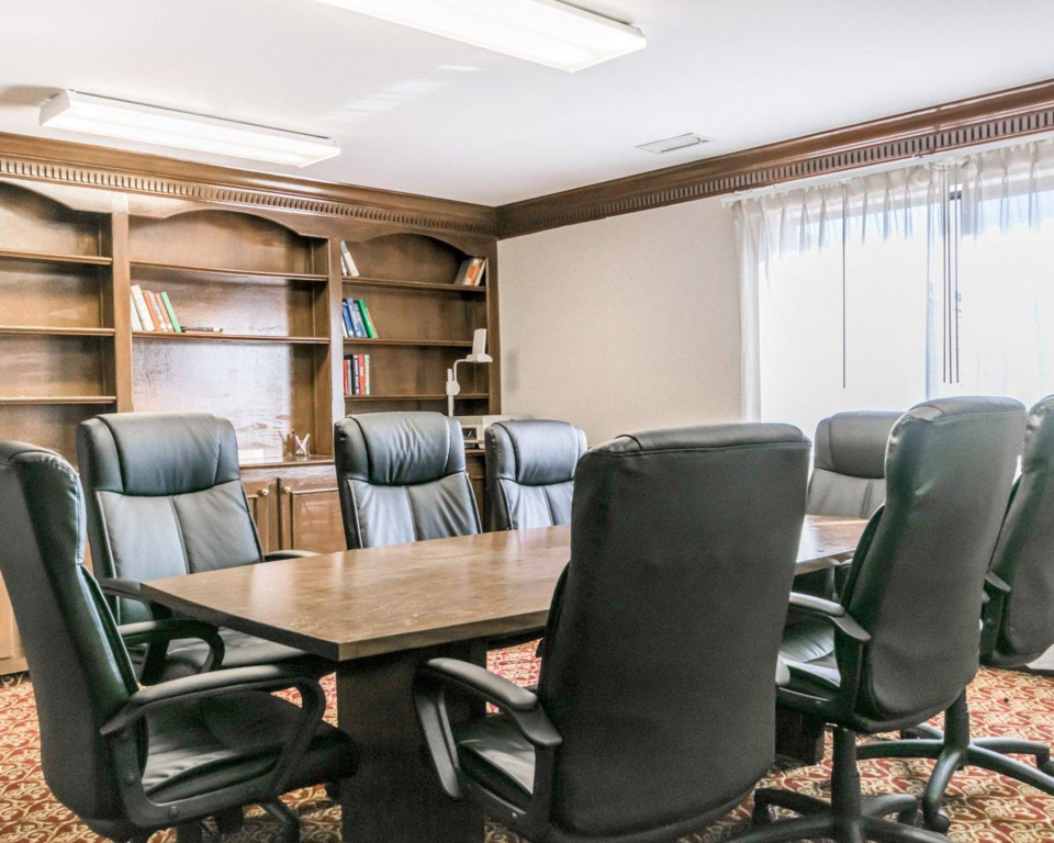 Quality Inn & Suites University-Airport