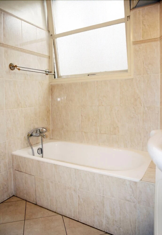 216500 - Beautiful 120 sqm duplex apartment for a family or two couples to rent in a privileged area