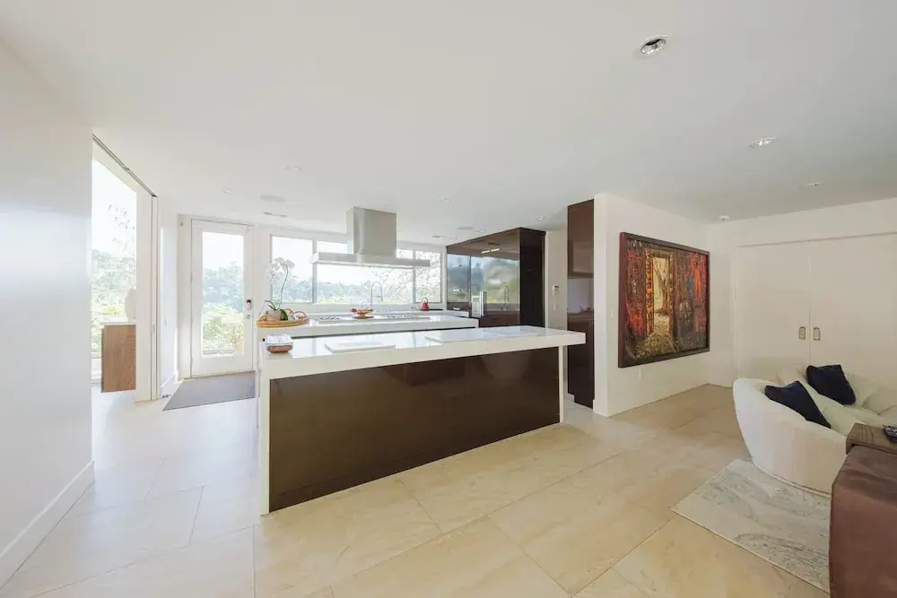 Zen Estate - Luxurious 5BR Beverly Hills Sanctuary With Pool & Canyon Views
