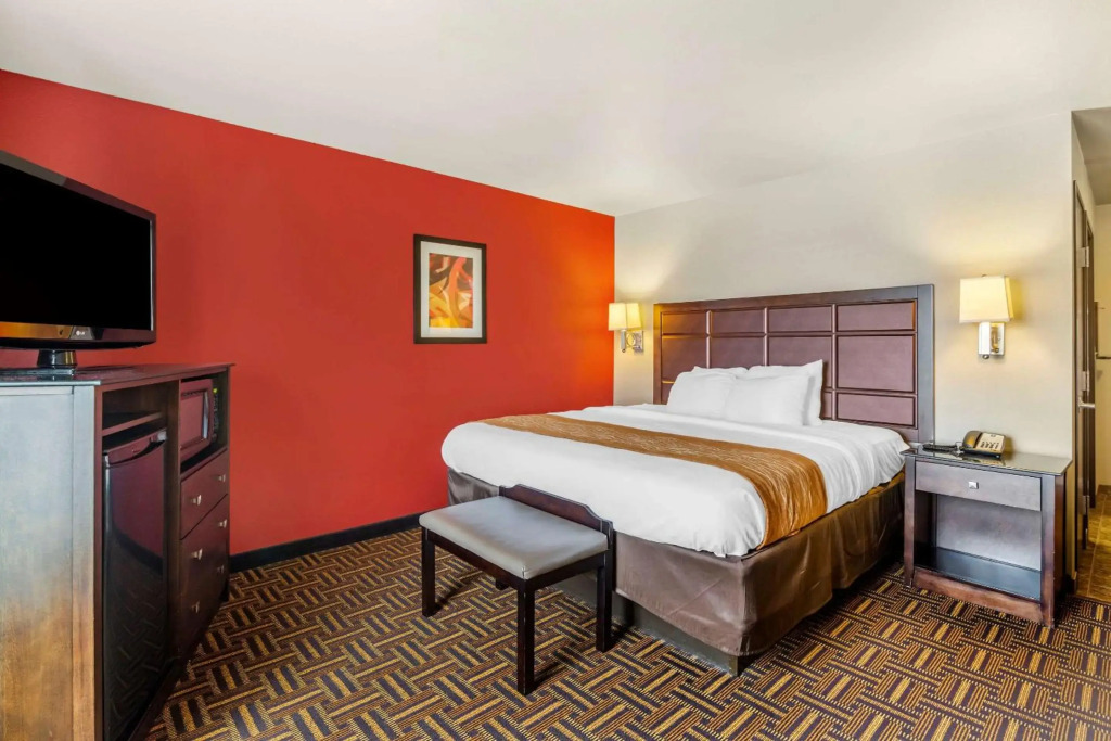 Legend Hotel Minot