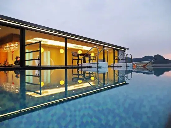 Lanshan Wangyue Homestay (Yangshuo Shili Gallery Store)
