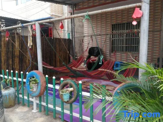 Xiyangyang Yunnan Renjia Homestay (Weizhou Island Landmark Plaza)