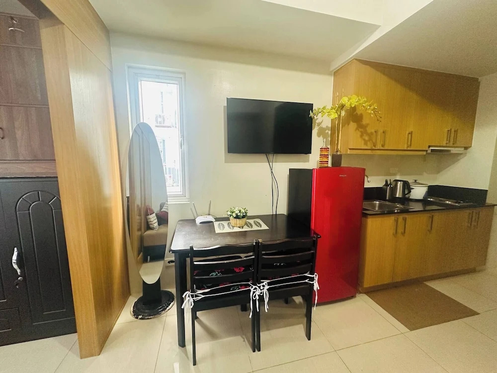 Happy 1br Pasay Apartment for Rent -peaceful Oasis in the City Near Mall Of Asia