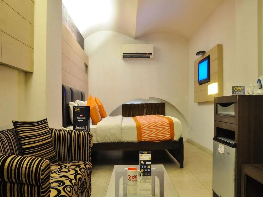 OYO 1382 Mohan Hotel