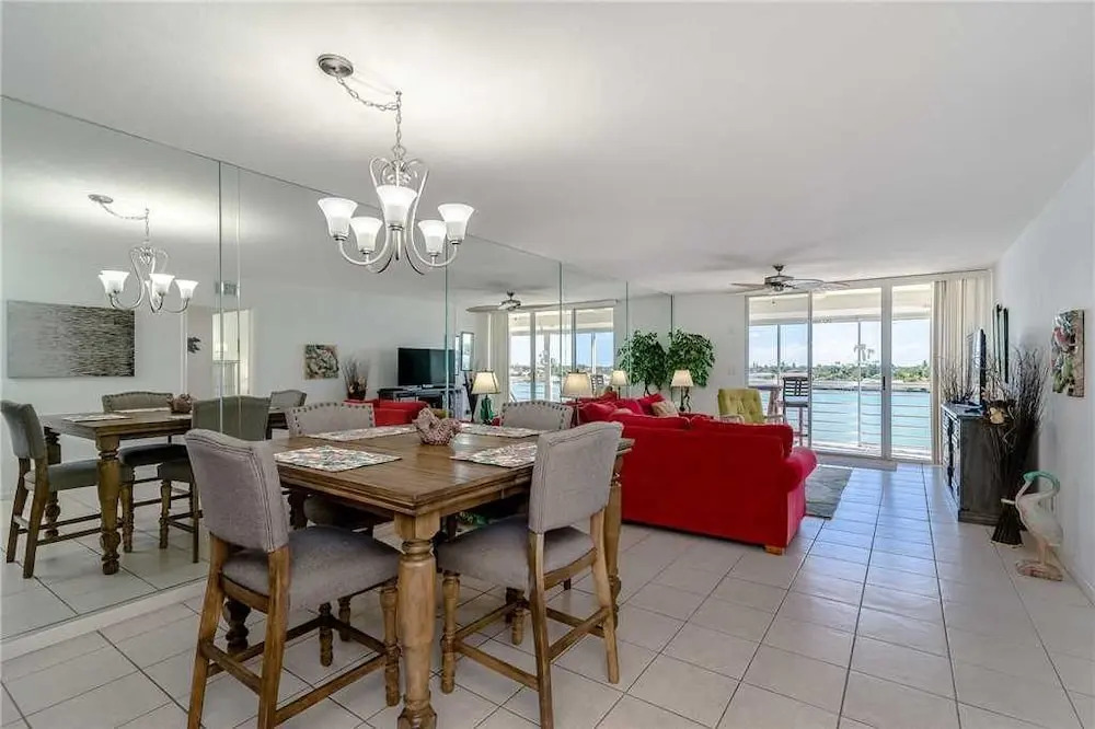 Bahia Vista 15567 - Two Bedroom Condo