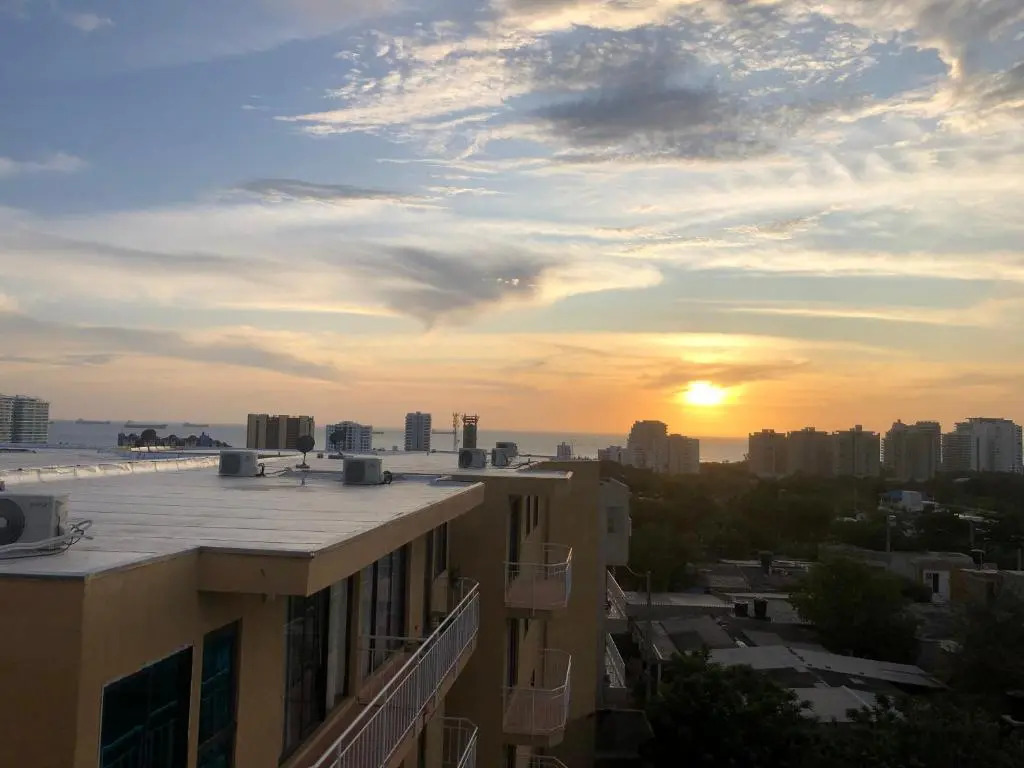 Hermoso apartamento 3 habitaciones, balcón, piscina, vista al mar para tener un verdadero descanso