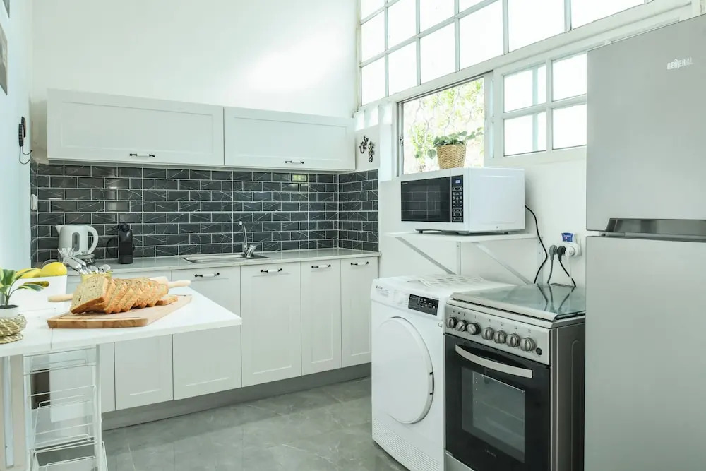 Charming 2BR in Haifa by Sea N' Rent