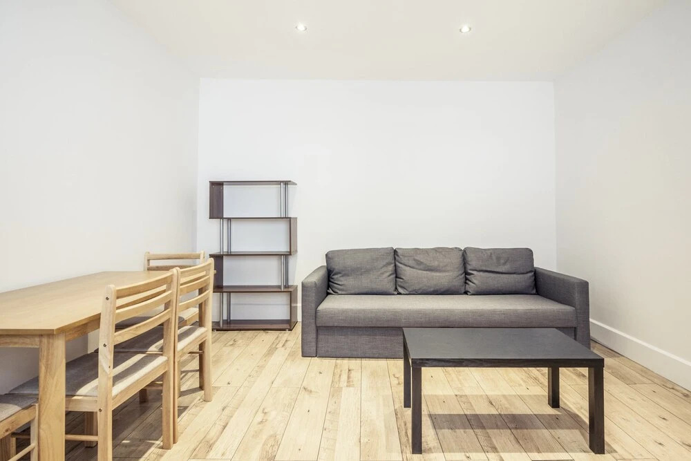 Bright Mornington Avenue Apartment II- KDW02