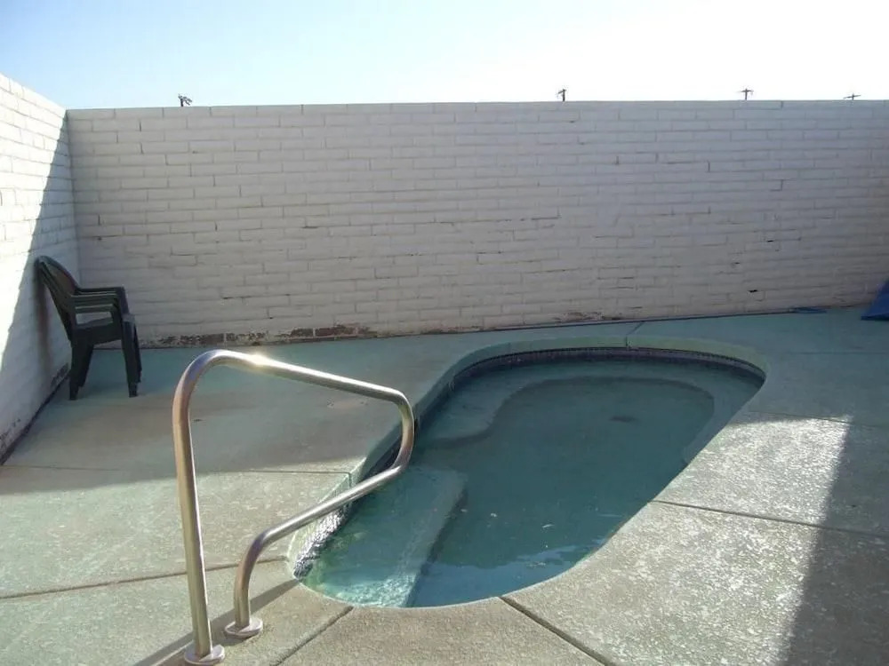 Royal Motor Inn