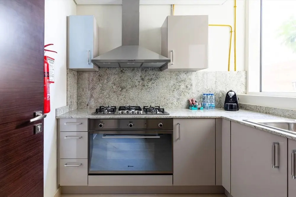 Luxurious 3BR Loft W/ Study In Downtown Dubai