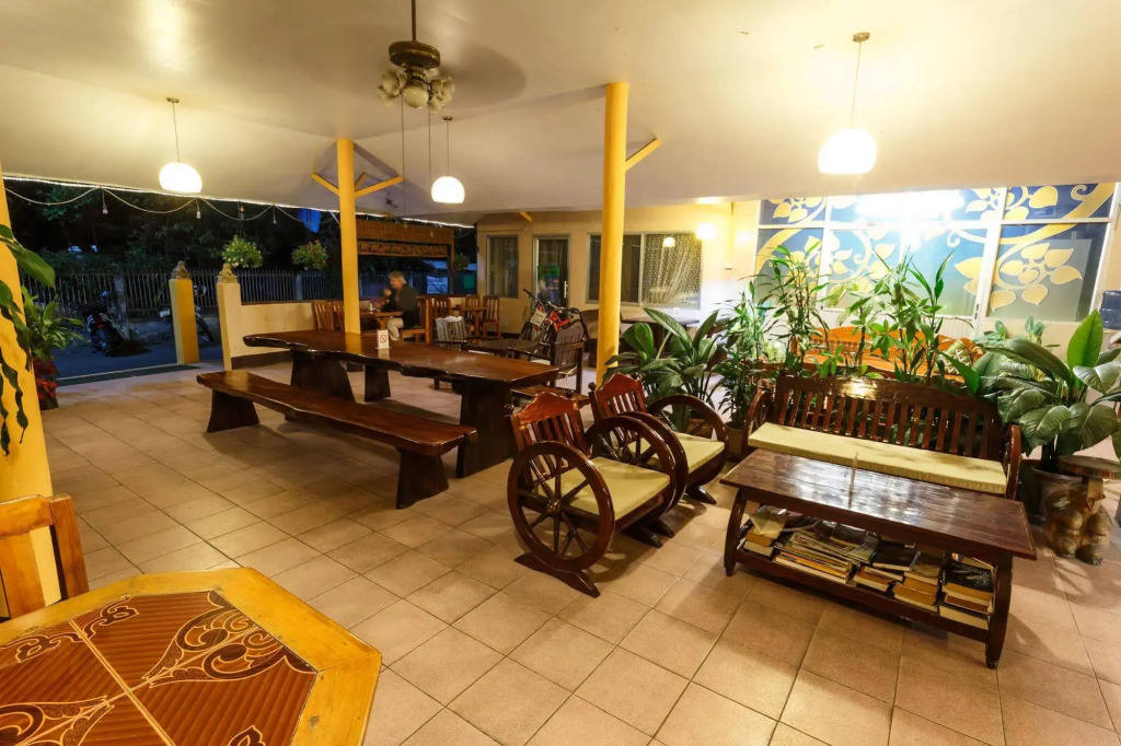 Luck Thai Hotel