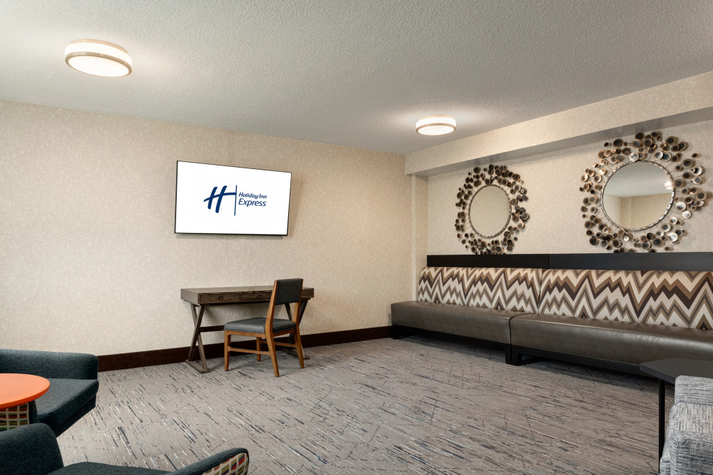 Holiday Inn Express Baltimore at the Stadiums by IHG