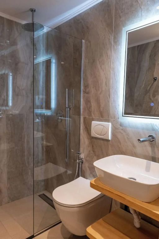 Hotel Monel
