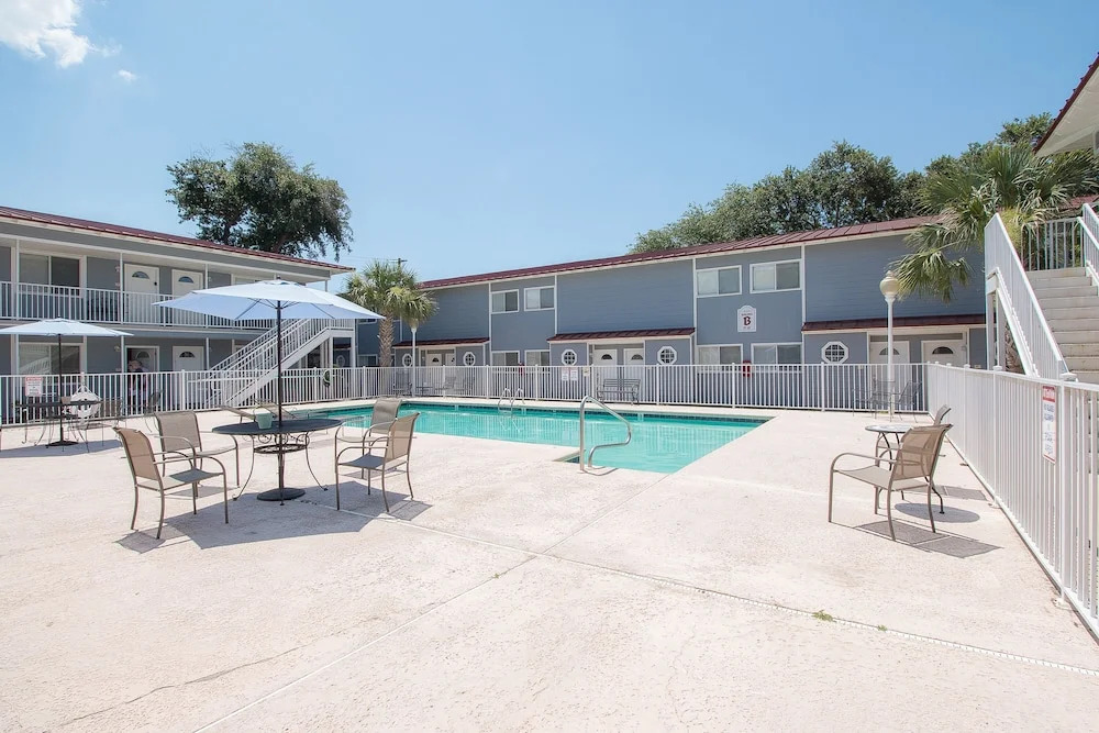 Oak Shores-Oak Shores 110