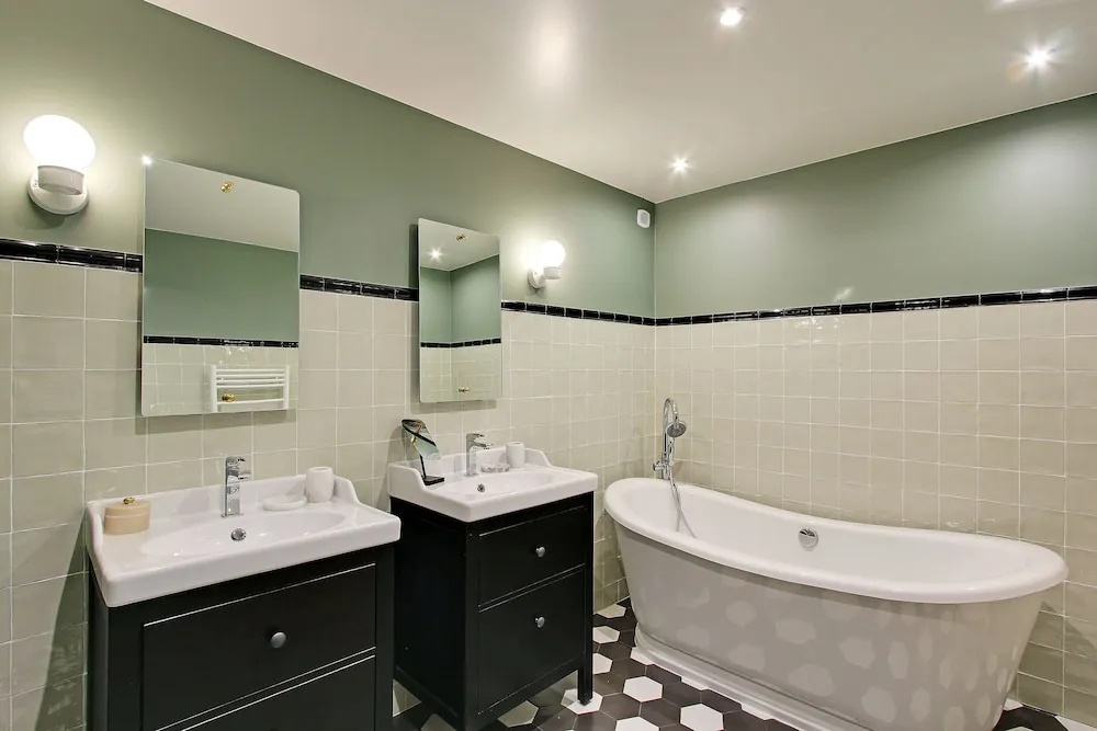 Pick A Flat's Chatelet Jour apartments