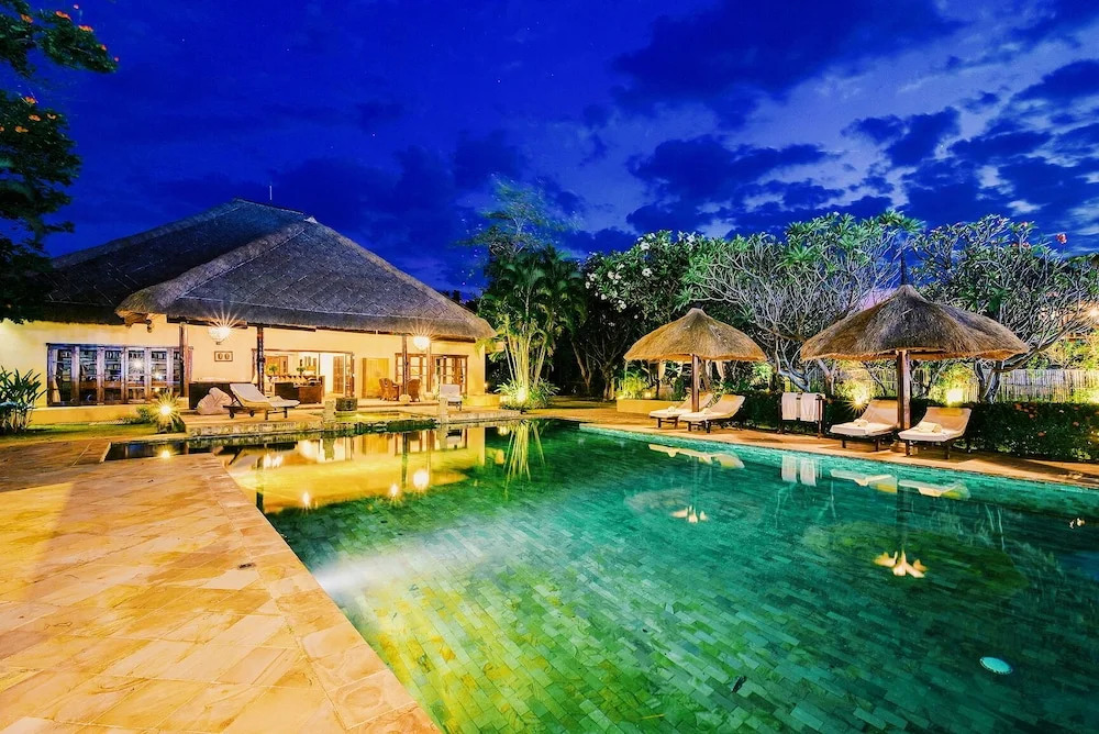 Villa Lotus