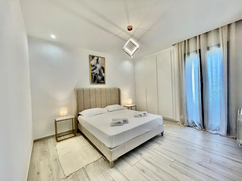 NEW Bright and Luxurious 2bds in Rd Malaga B10