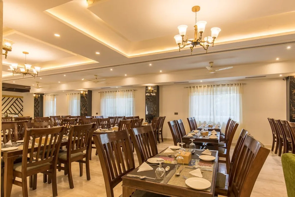 Mourya Hotel