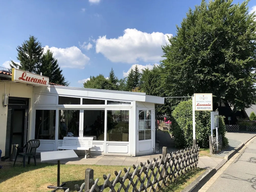 Wooden chalet with oven, in Oberharz near a lake