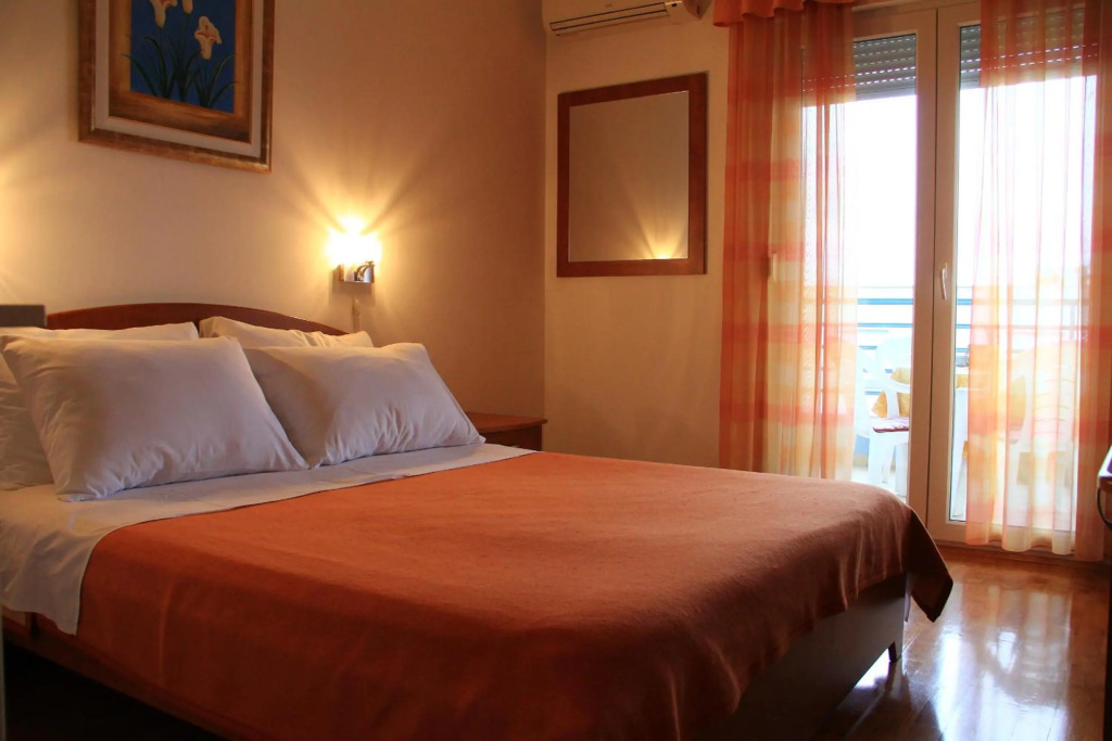 Beachside Apartments Znjan