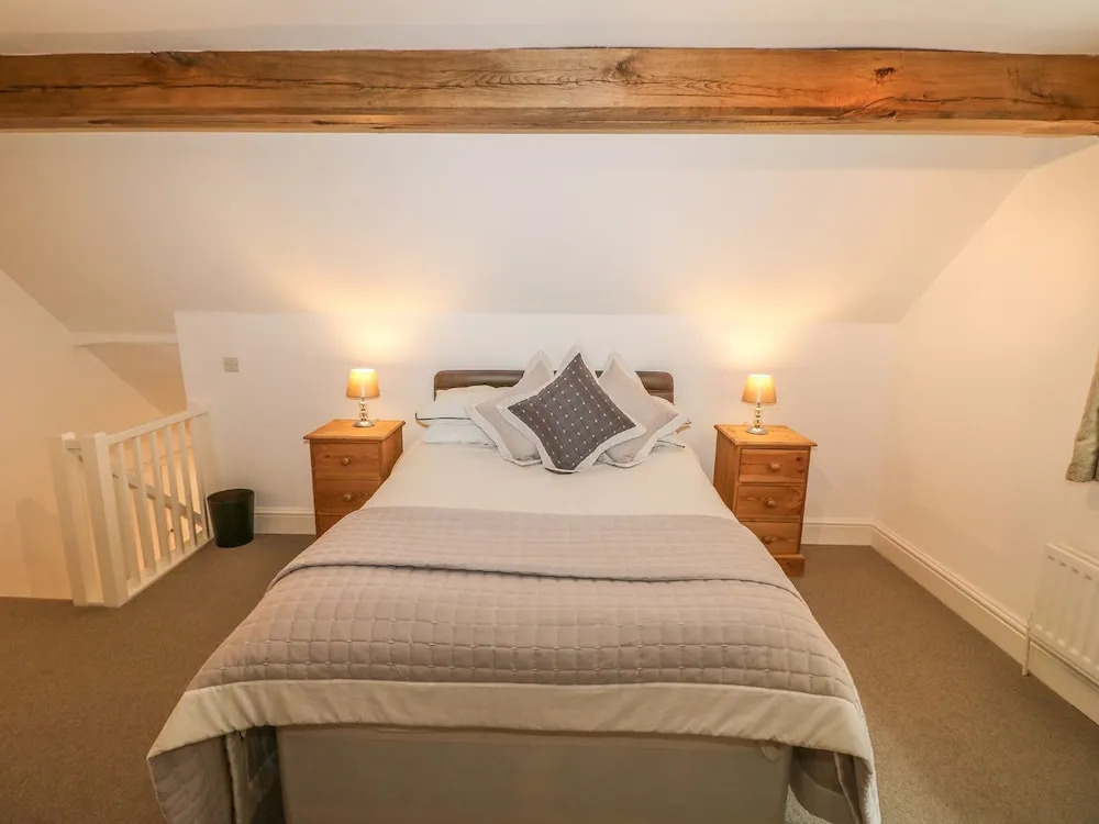 Farley Cottage I