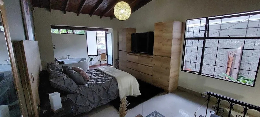 Loft Shakespeare l Private Jacuzzi l In Provenza