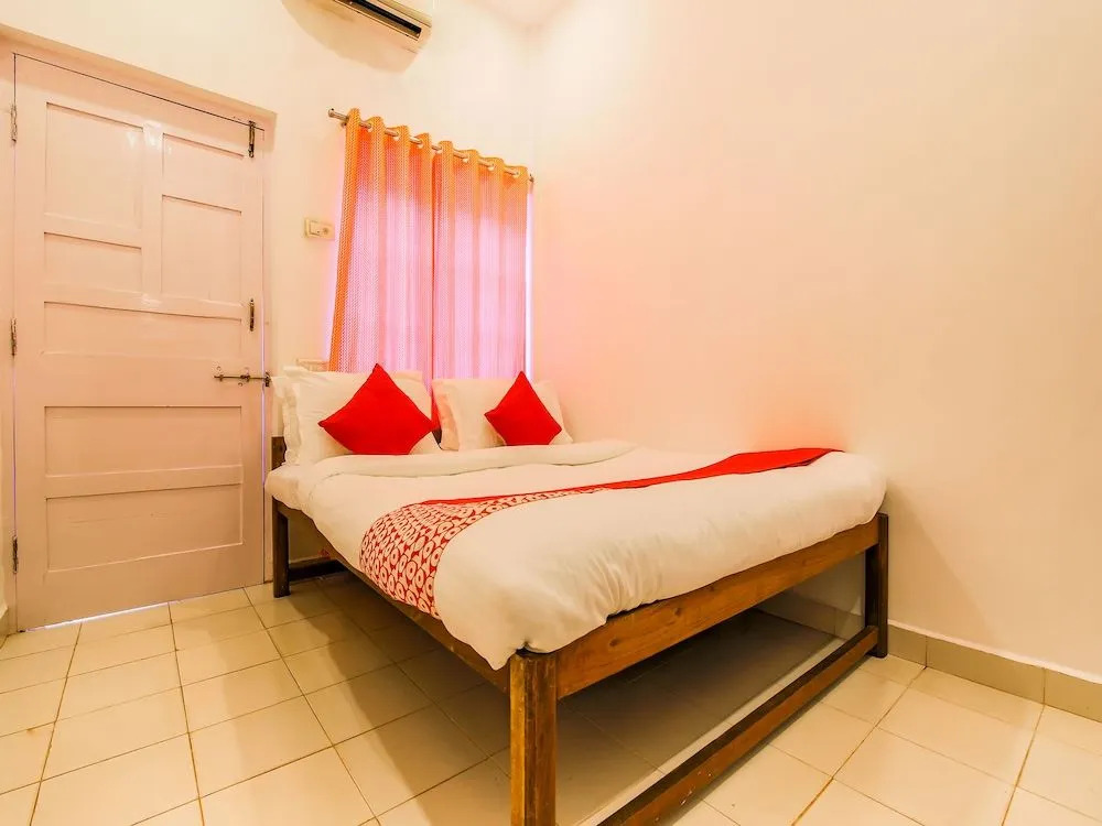 Nanu Resort , Arambol