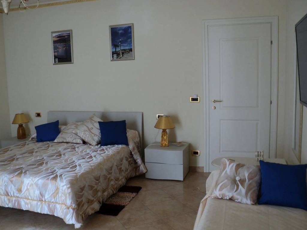 Airport House B&B