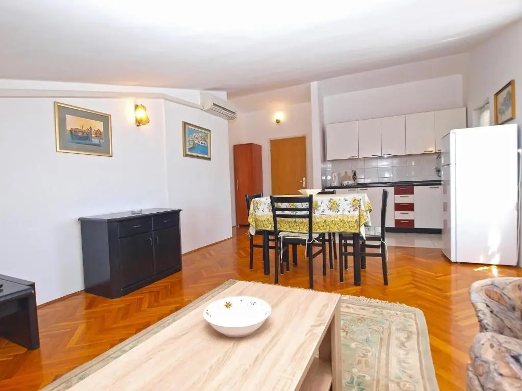 Apartments Puntizela 727