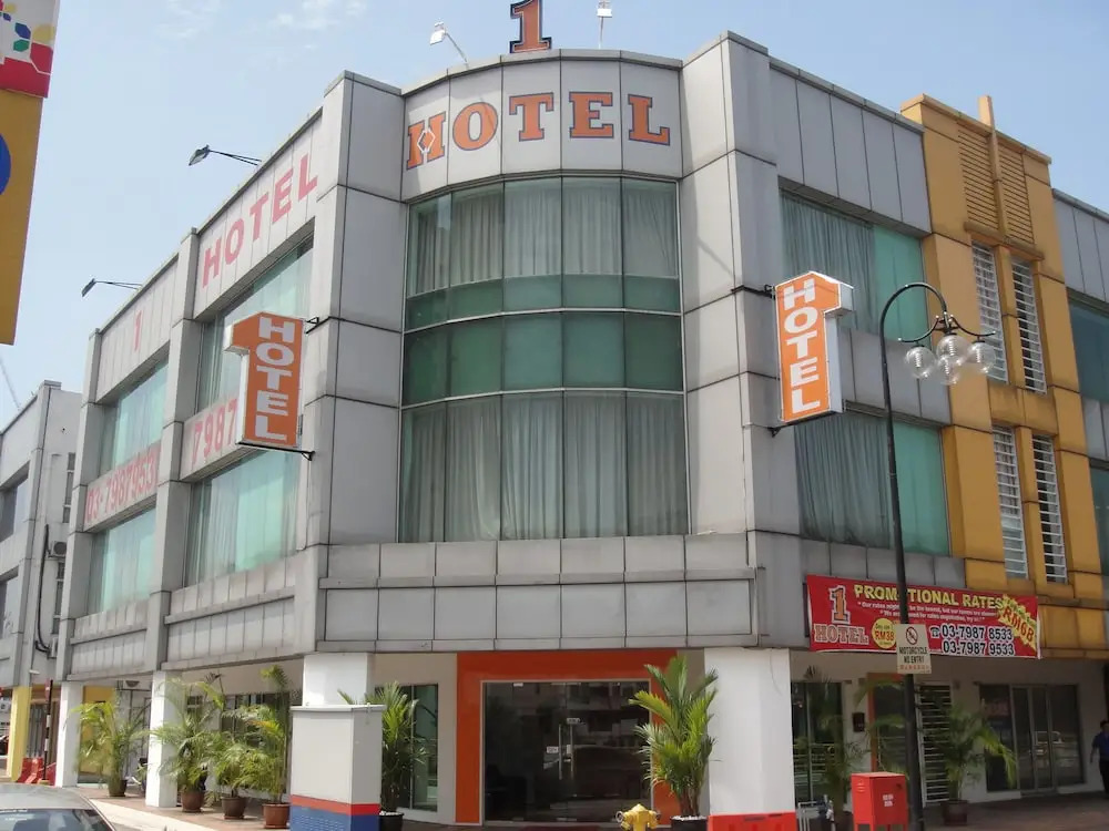 1 Hotel Kuchai Lama