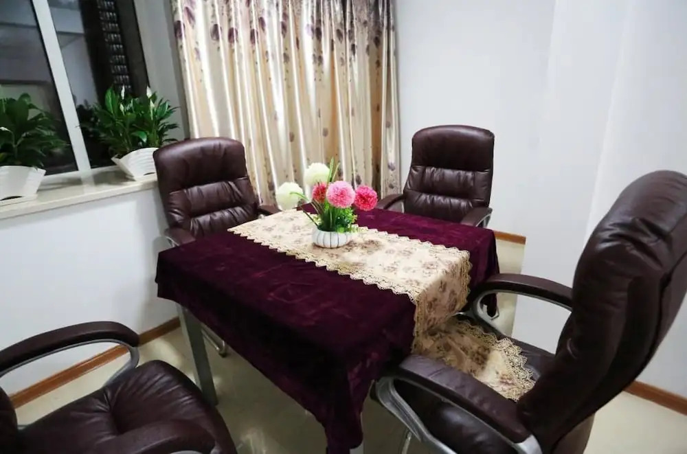 Mark & Henry Apartment Hotel